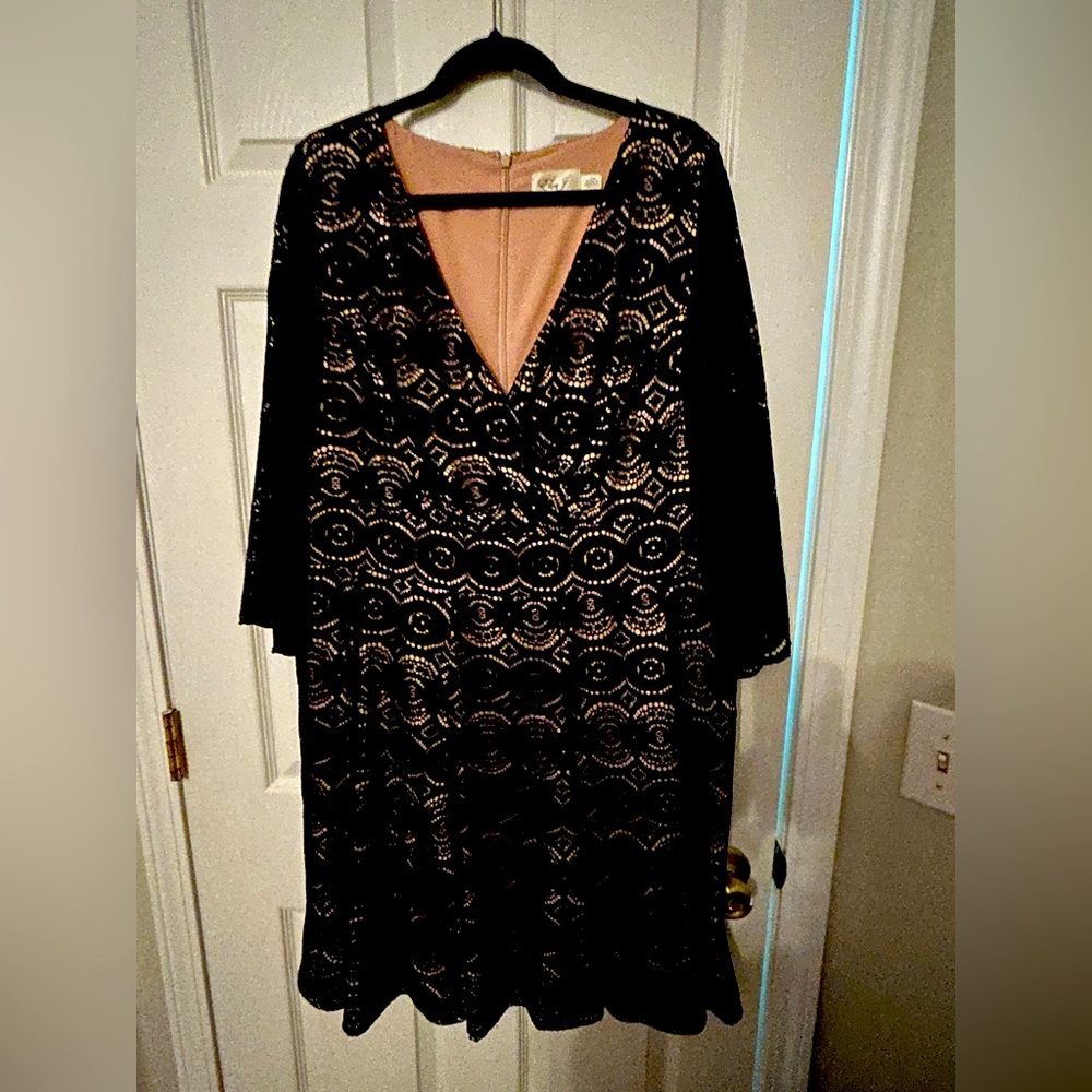 Eliza J Dress from Dillards. Navy and gold.